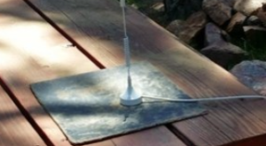 Screen-Shot-2015-05-15-at-5.16.35-PM Picture of an antenna on a metal ground plane